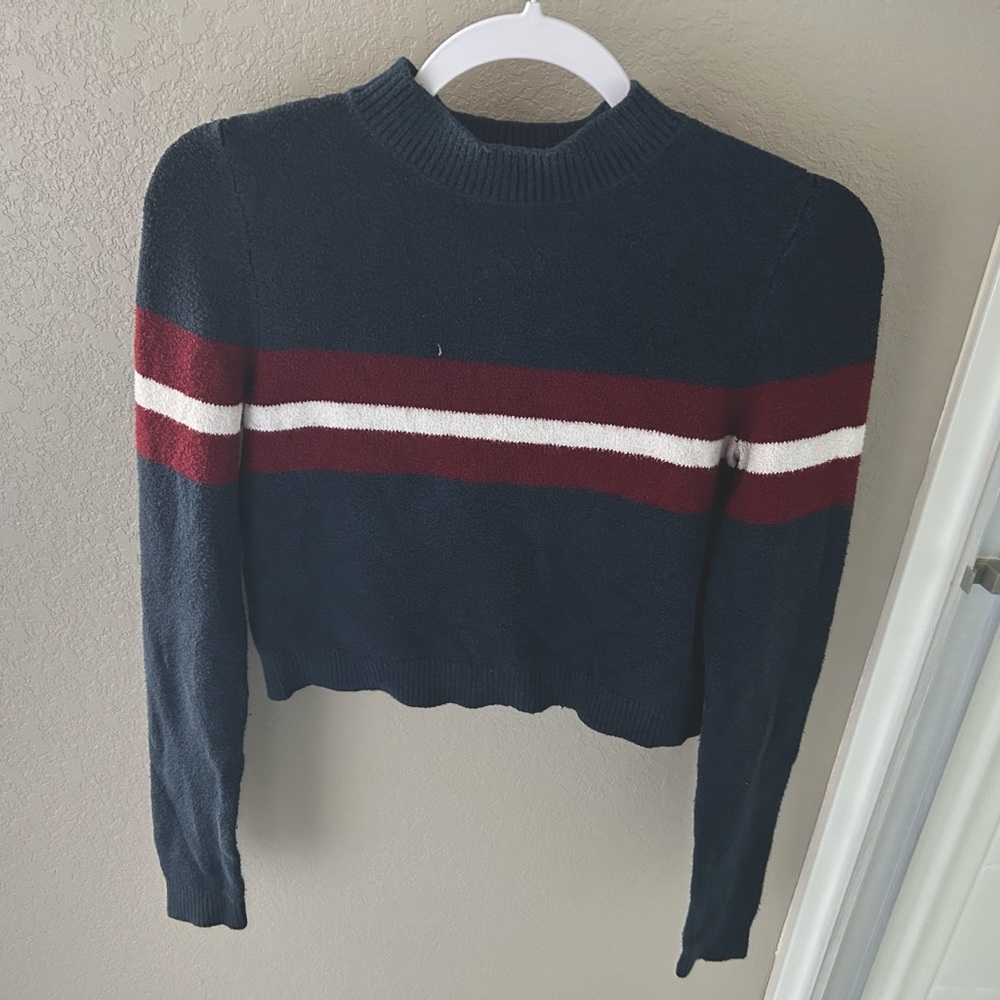 Hollister Cropped striped sweater
